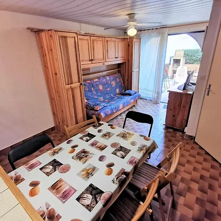 Maryland 1 Et 2 - Deux Pieces Coin Nuit 6 Couchages Port Leucate. Ref: 1mrl_3d Mae-5424 * Leucate